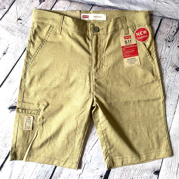 Levi’s 511 Slim Performance Khaki Shorts - Picture 1 of 13